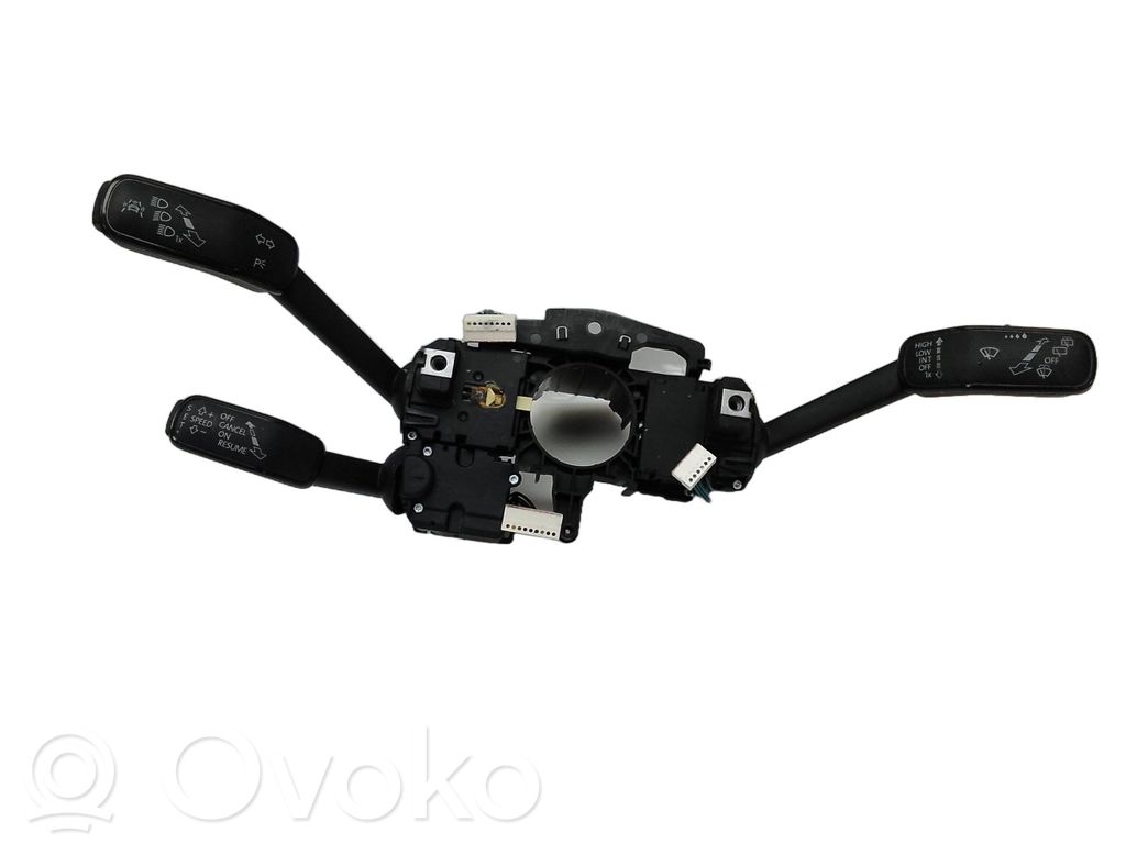 Seat Leon (5F) Autres commutateurs / boutons / leviers
