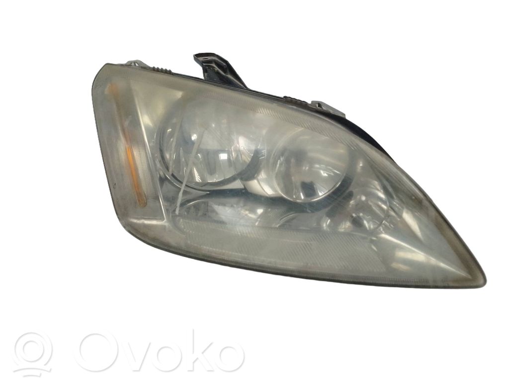 Ford Focus Lampa przednia