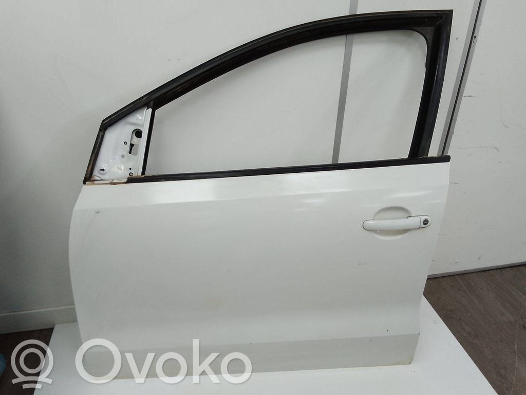 Volkswagen Polo V 6R Drzwi przednie 