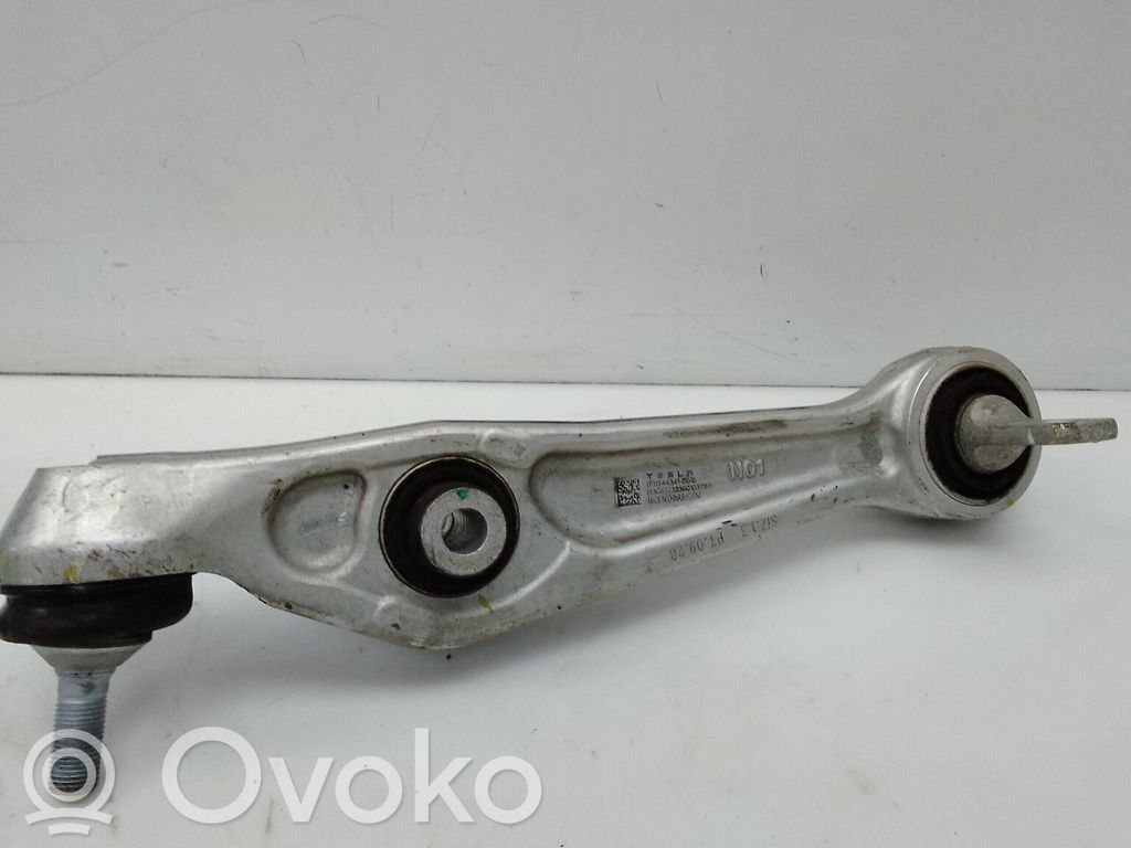 Tesla Model 3 Brazo de suspensión delantero