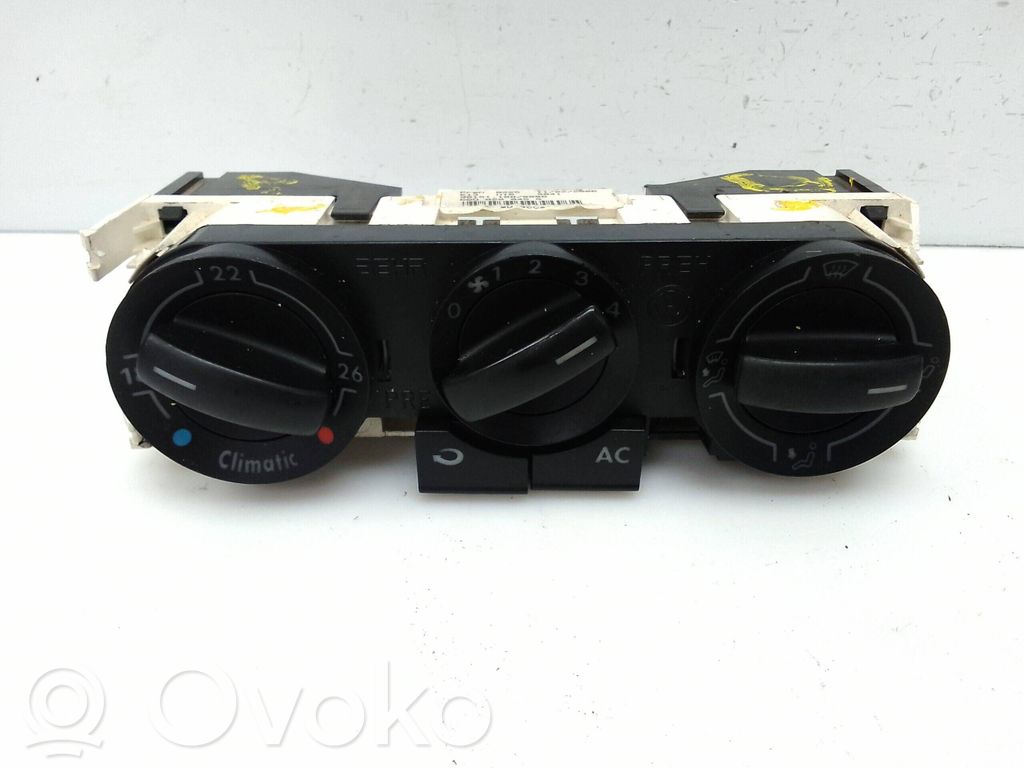 Volkswagen Polo IV 9N3 Console centrale, commande chauffage/clim 
