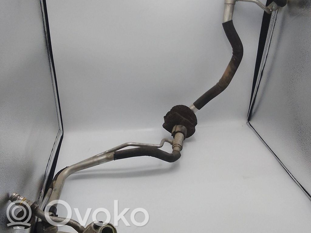 Volvo V60 Ilmastointilaitteen putki (A/C) 