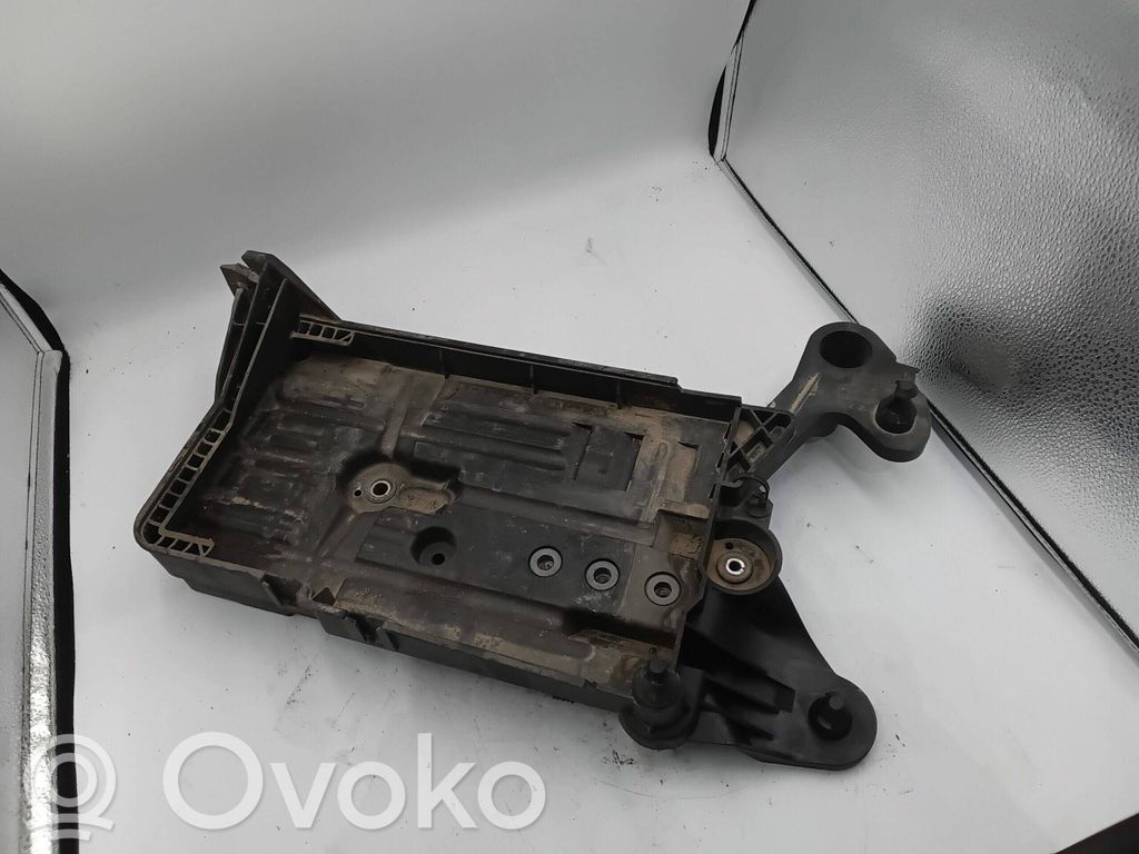 Seat Leon (5F) Wspornik chlapaczy przednich 