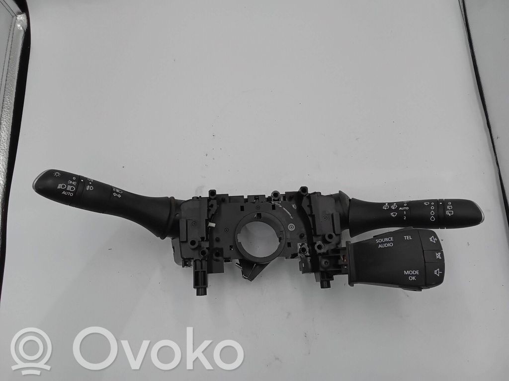 Renault Megane IV Przełącznik świateł 