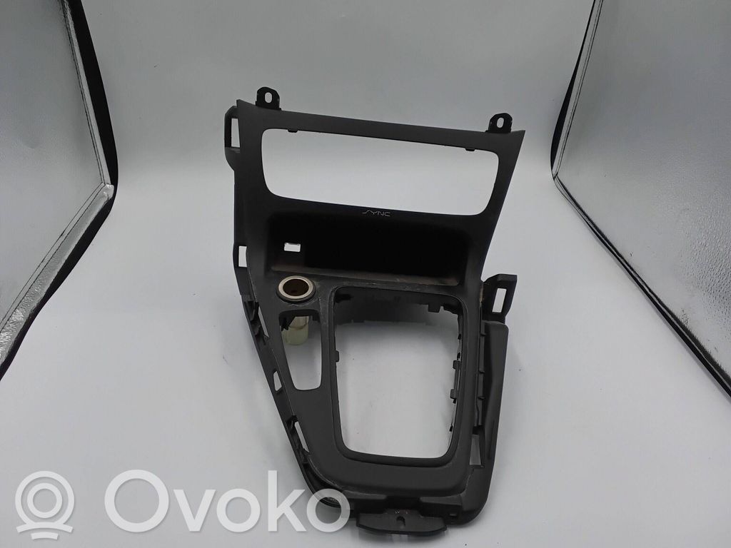 Ford Focus Dekoratīvā apdare 