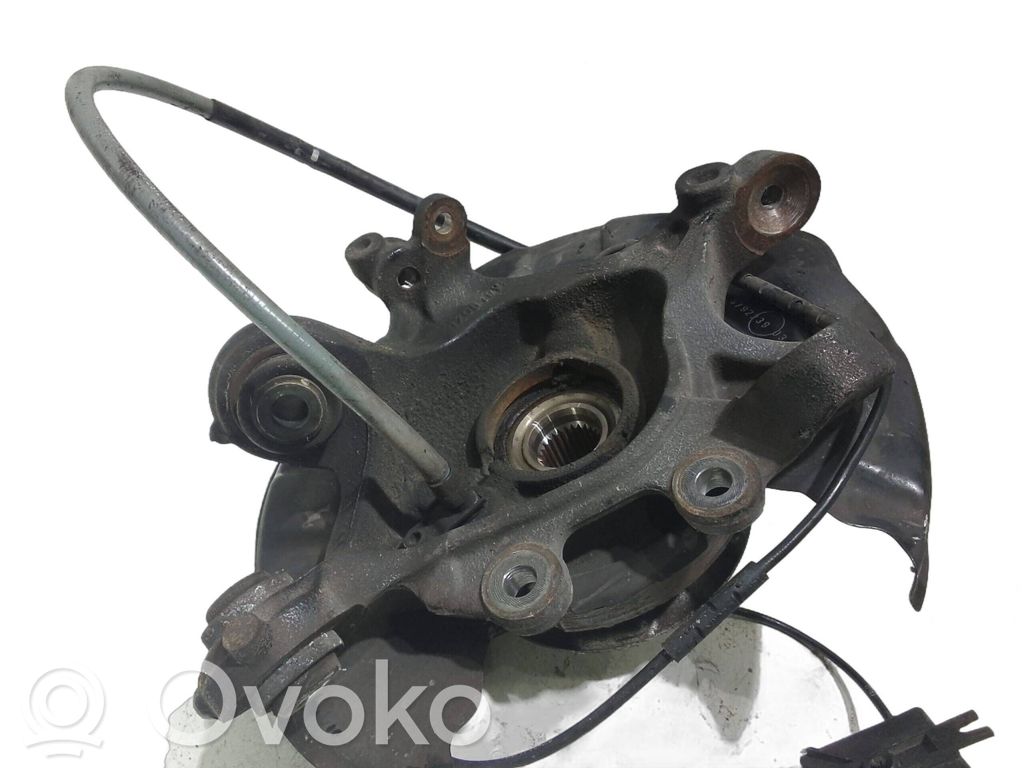 BMW 1 F20 F21 Zwrotnica koła przedniego 
