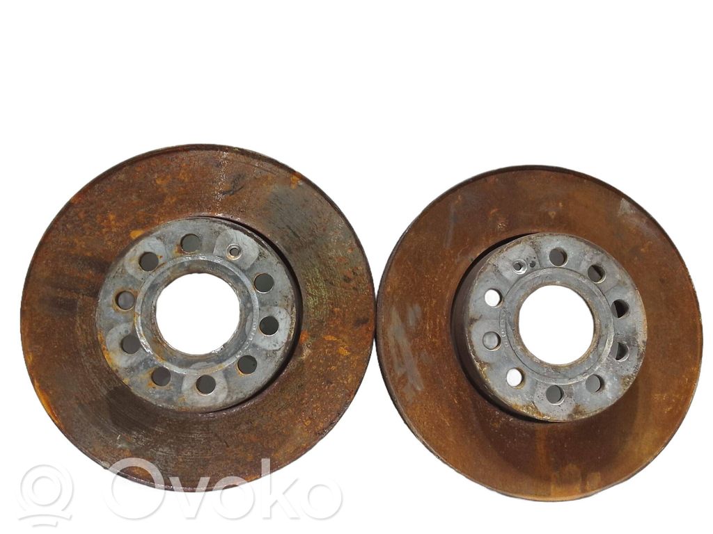 Volkswagen Touran I Bremsscheibe vorne 