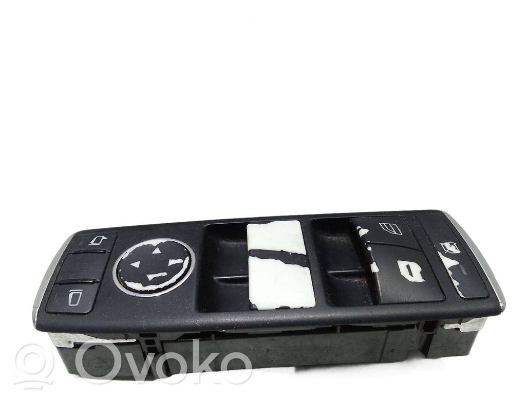Mercedes-Benz C W204 Autres commutateurs / boutons / leviers