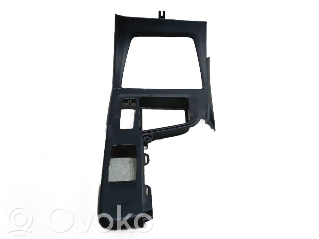 BMW X1 F48 F49 Hansikaslokeron koristelista