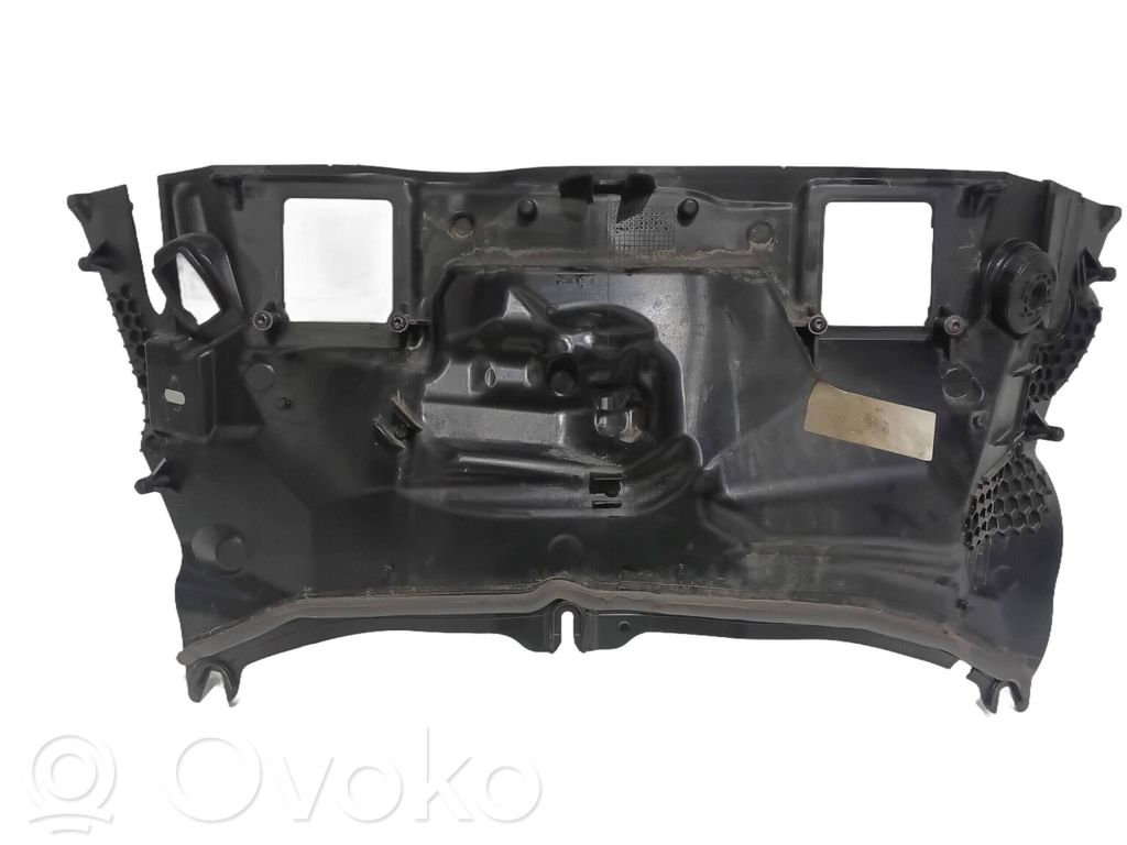 Mercedes-Benz C W205 Garnitures hayon 