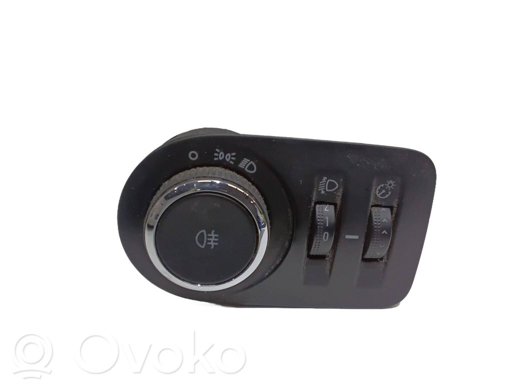 Opel Meriva B Valokatkaisija
