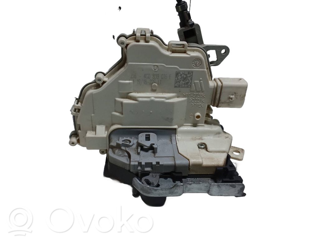 Audi Q3 8U Tapicerka bagażnika / Komplet 