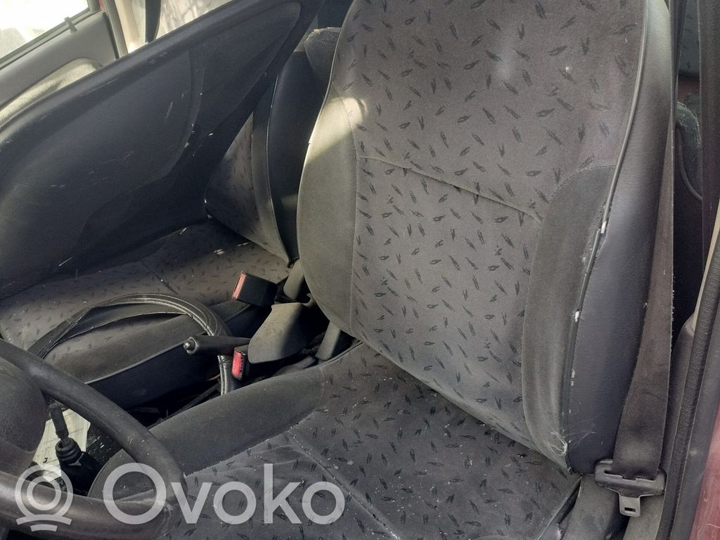 Citroen Saxo Kuljettajan istuin 