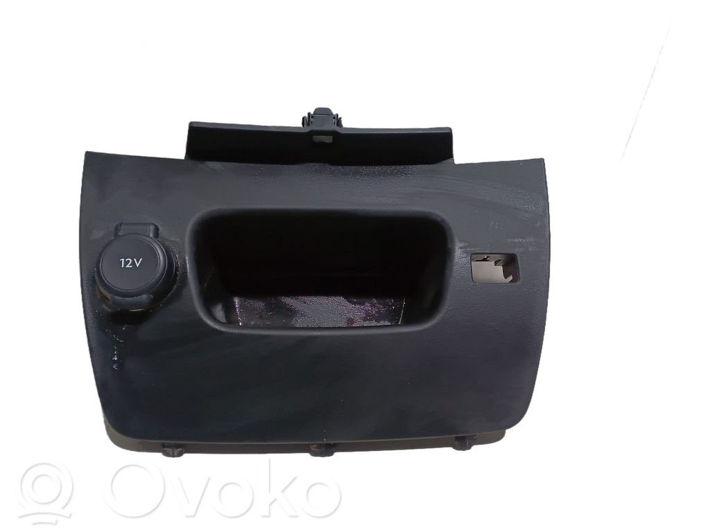 Citroen C3 Aircross Hansikaslokeron koristelista