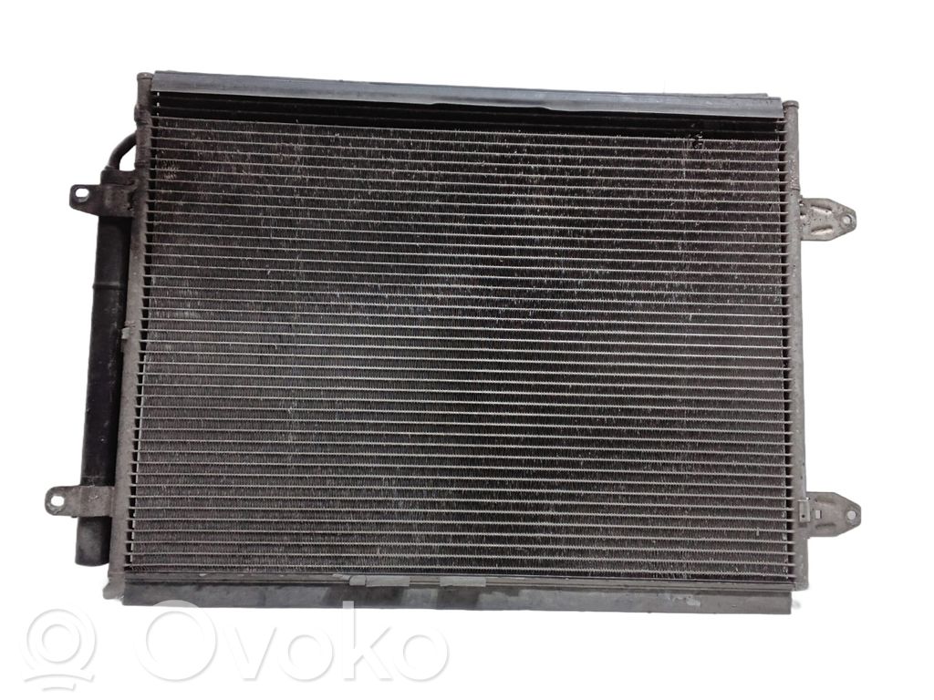 Volkswagen PASSAT B8 Radiatore di raffreddamento