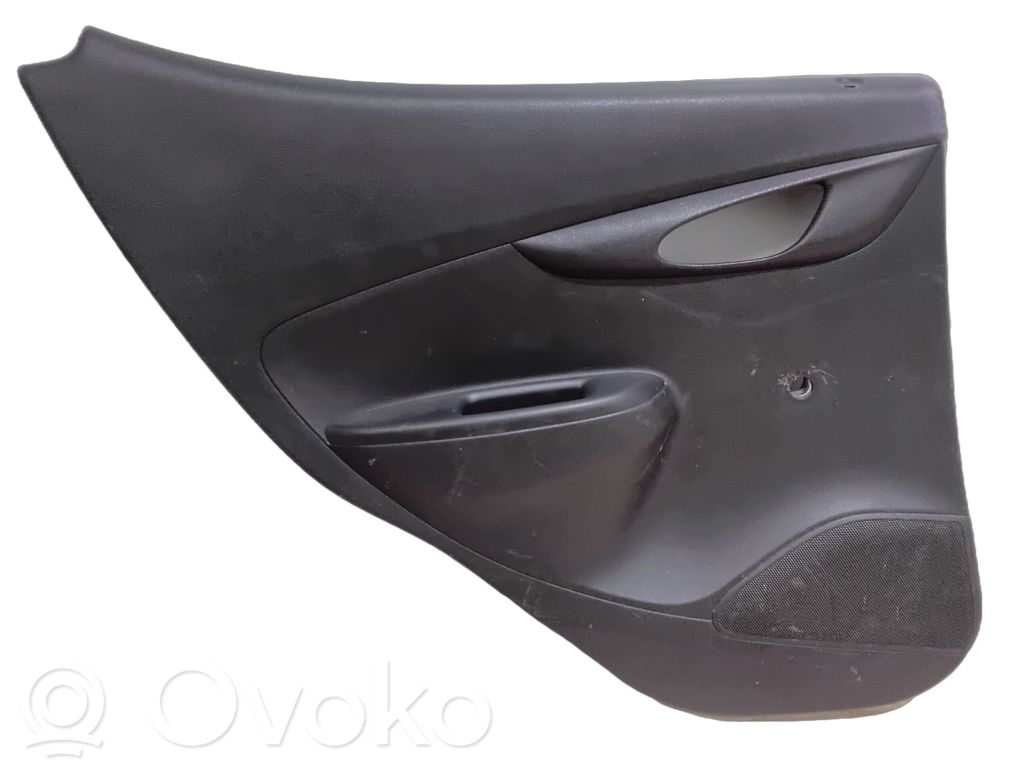 Opel Karl Boczki / Poszycie drzwi tylnych