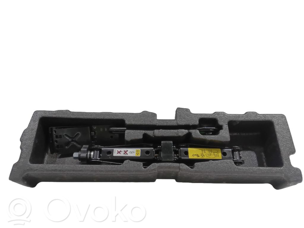BMW X1 F48 F49 Muu korin osa 