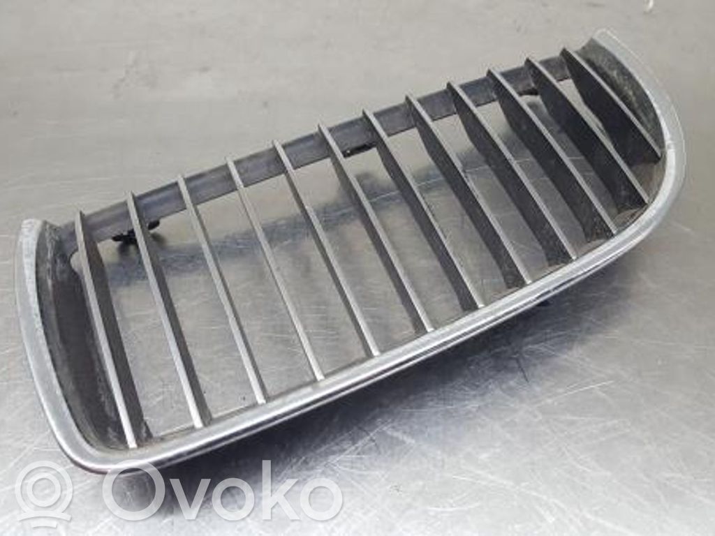 Grille de calandre avant   7120009,22405910,LADOESQUERDO