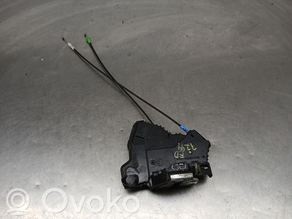 Front door lock   4B171215B,4PINOS