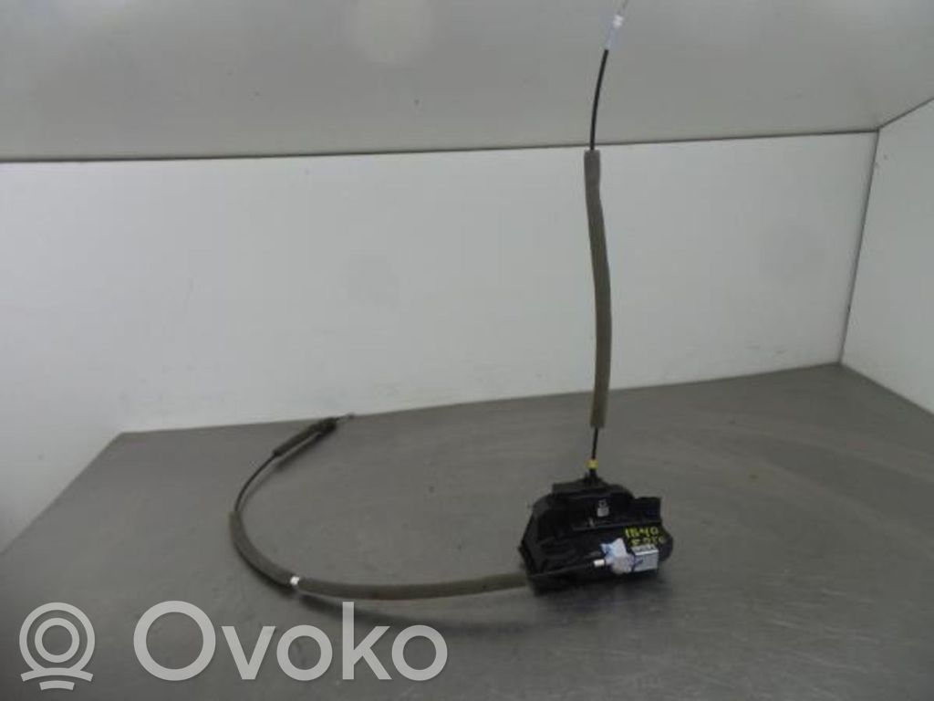 Renault Kadjar Priekšpusē slēdzene 