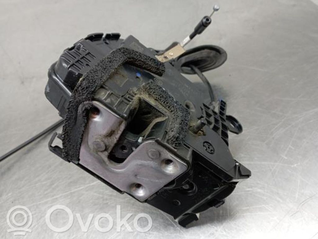 Rear door lock   805034742R