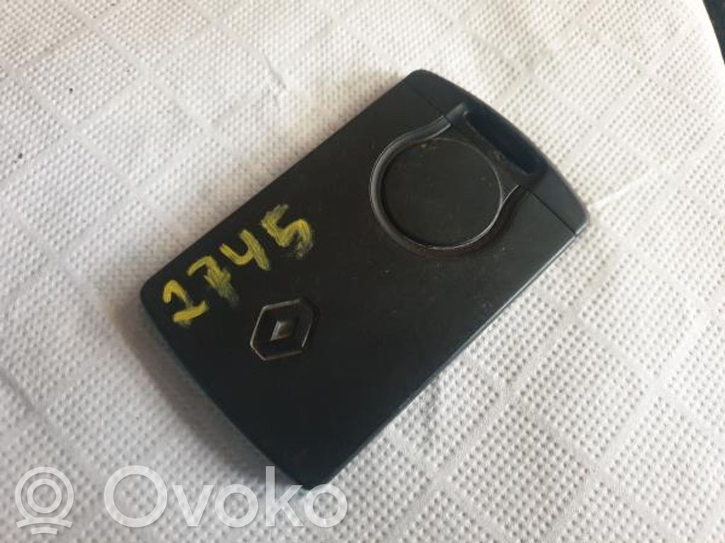 Renault Clio IV Ignition key/card 