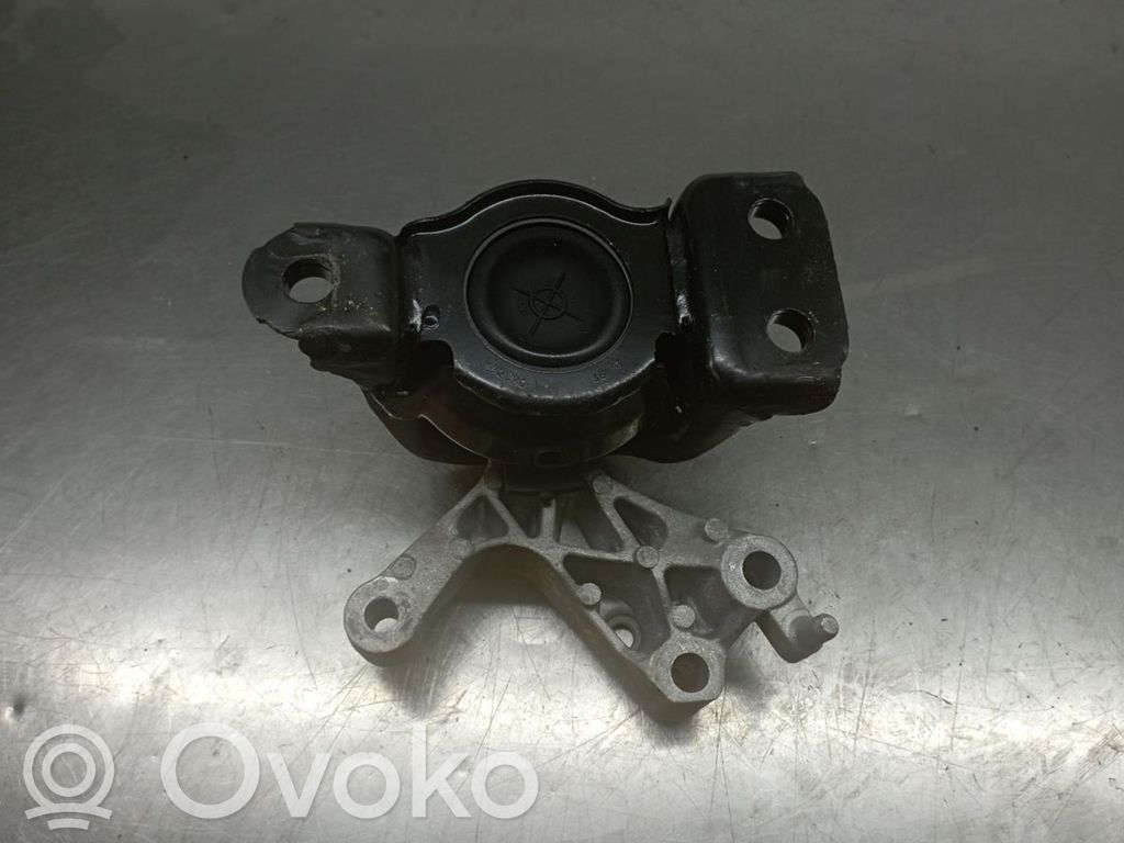 Renault Kadjar Engine mount bracket 