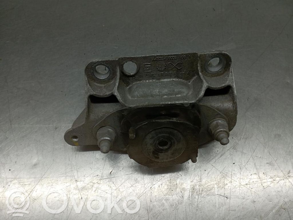 Engine mount bracket   112127847R,A4532400009,DIREITO