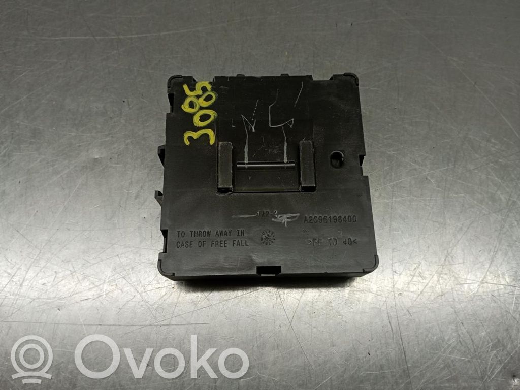 Comfort/convenience module   285S20504R,A3C06980300