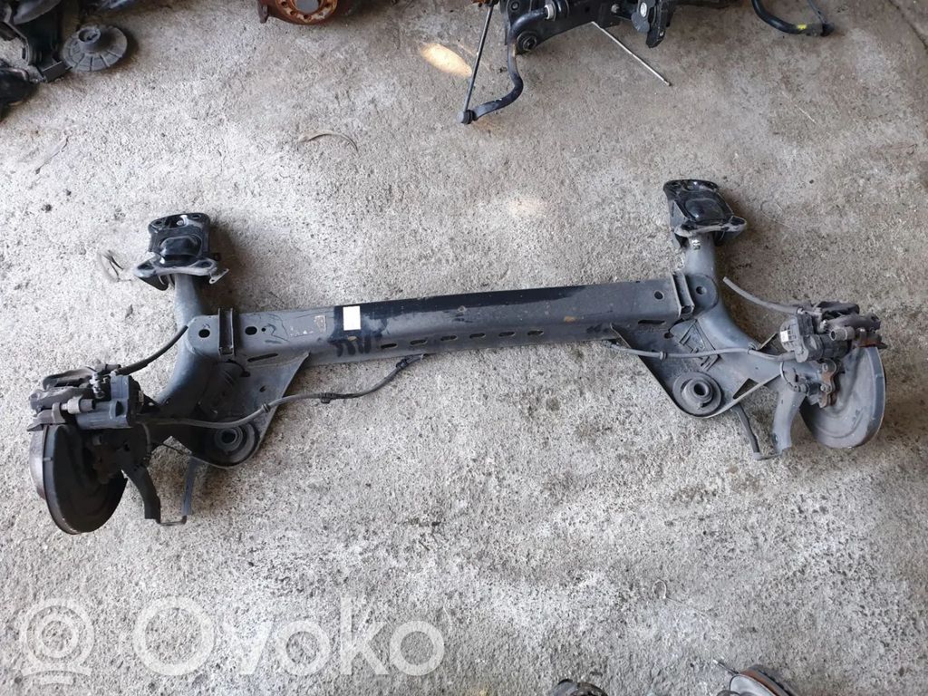 Aizmugurējais tilts   5Q0501115