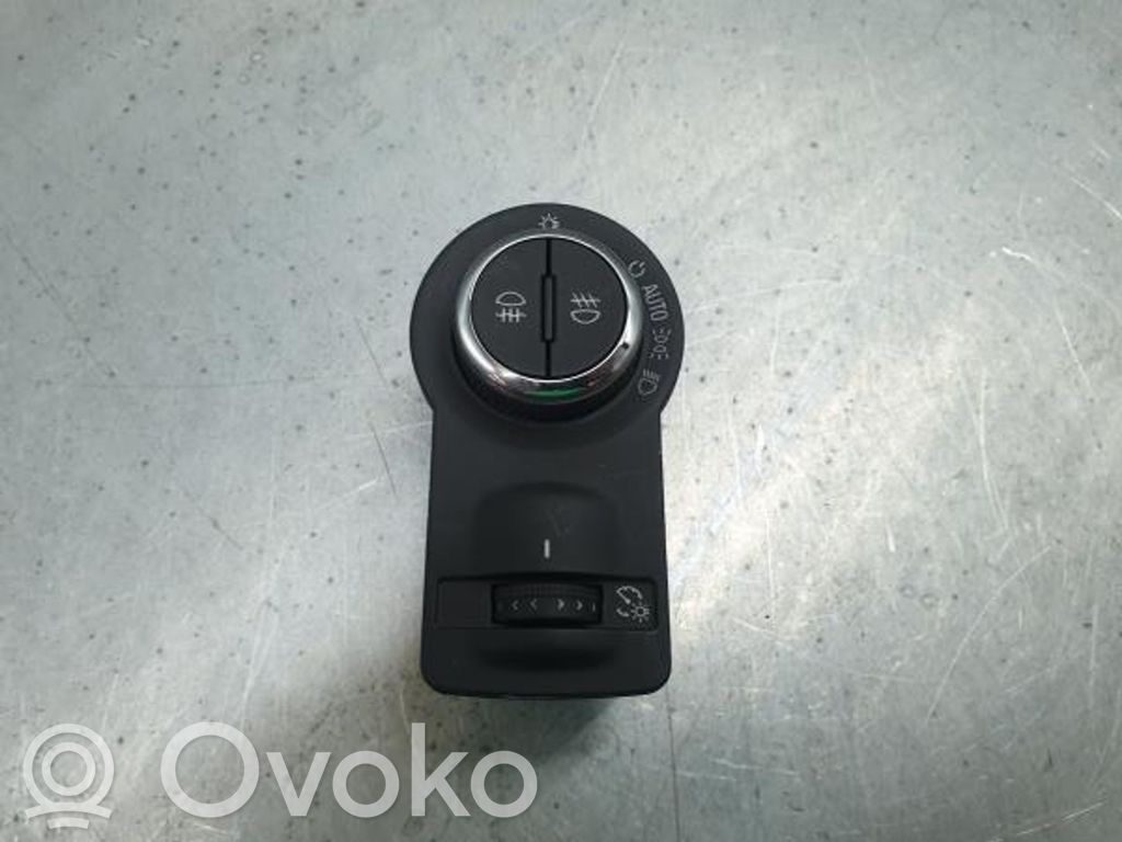 Light switch   13268707,251504