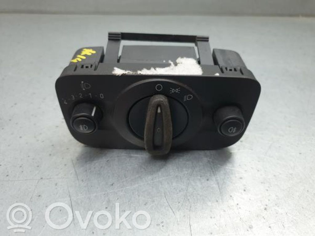 Lichtschalter   8A6T13A024BB,10004132,GOGMA