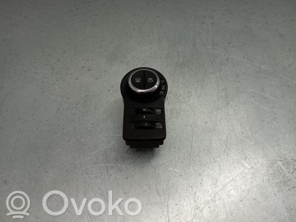 Light switch   13268703,251513