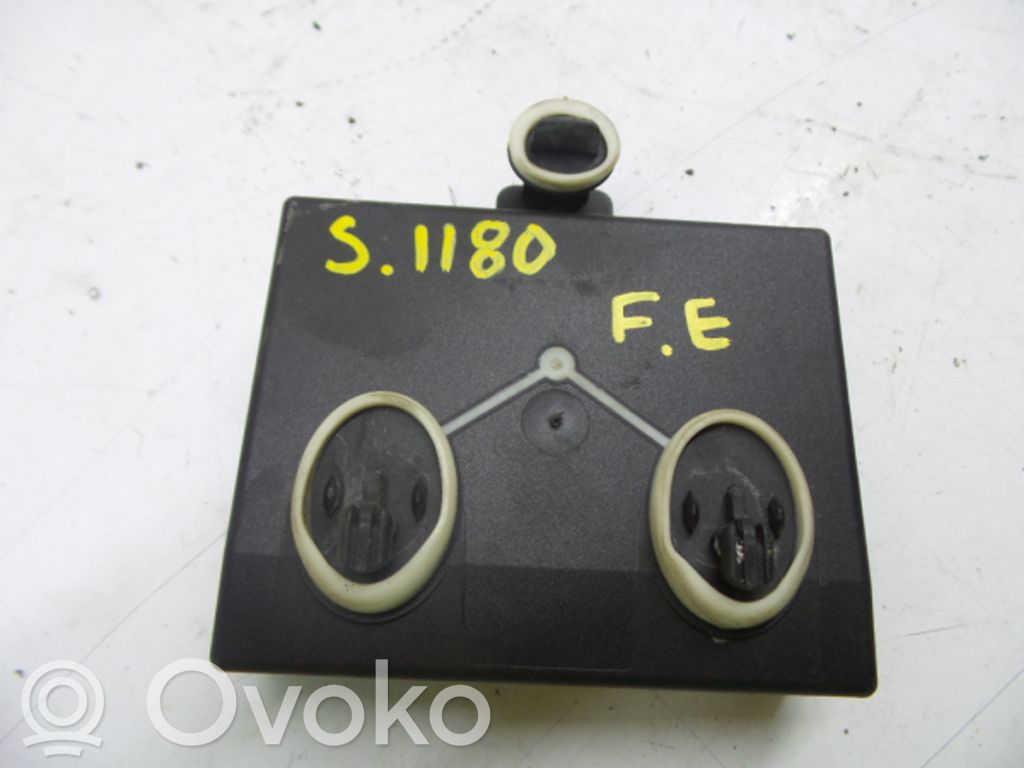 Unidad de control/módulo de la puerta   8K0959793B