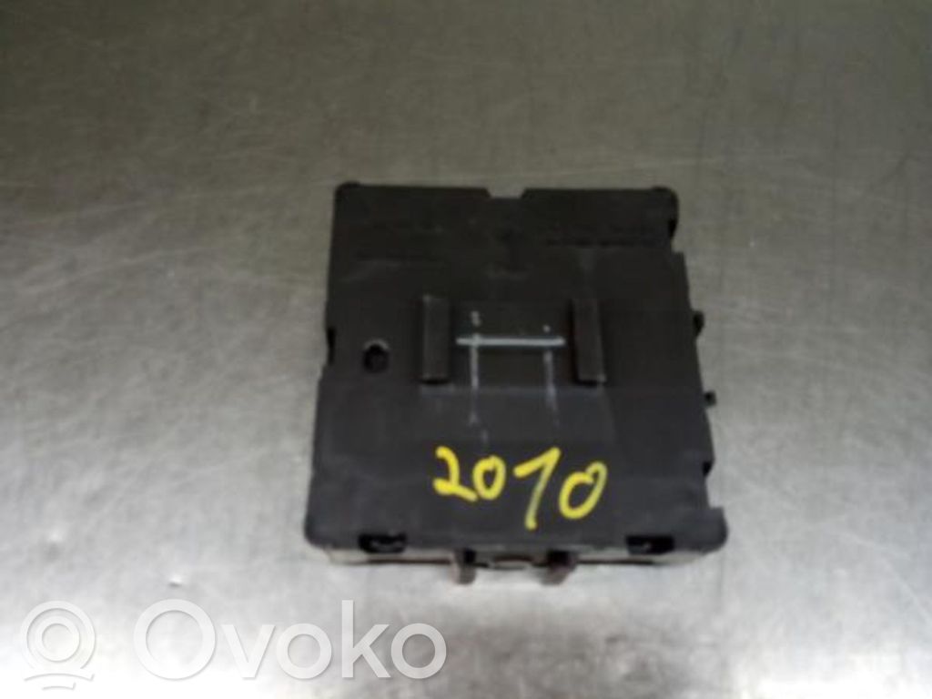 Renault Captur II Comfort/convenience module 