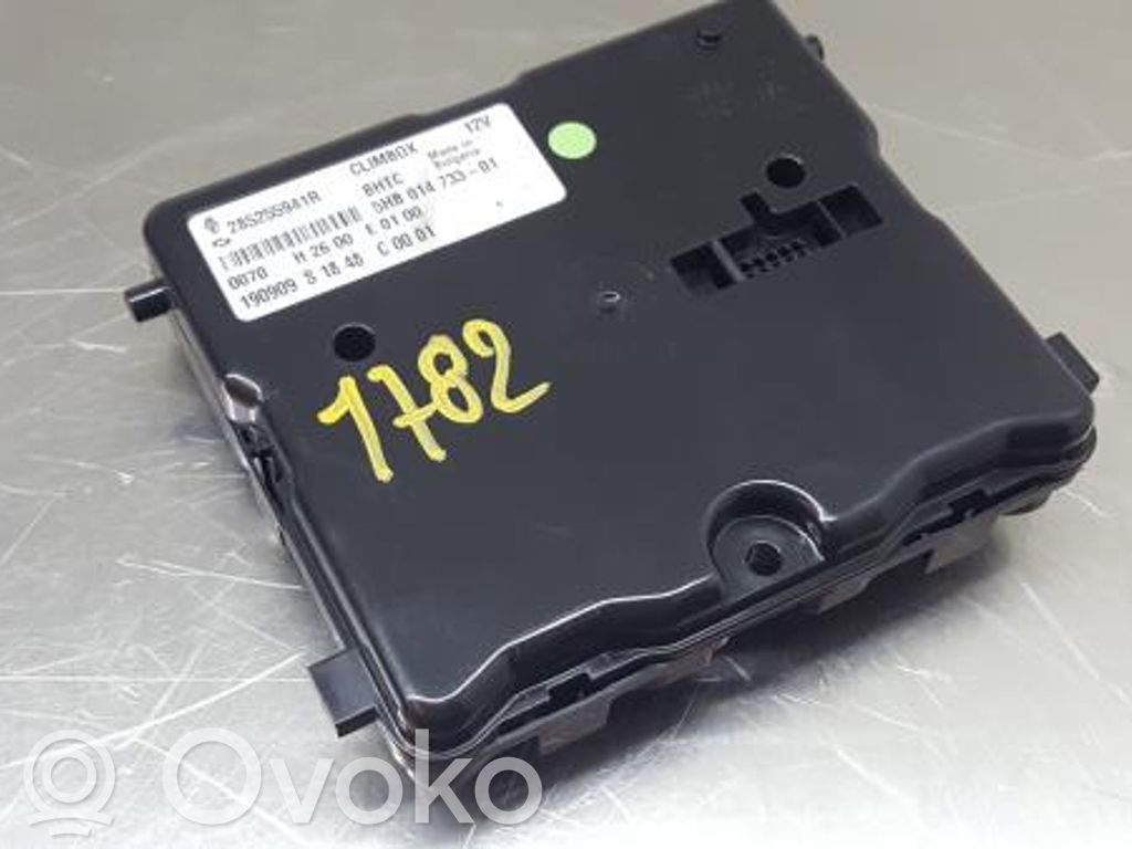 Renault Megane IV Comfort/convenience module 