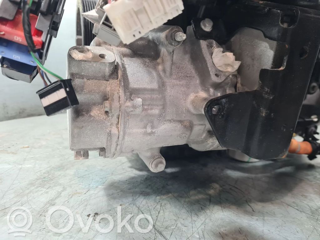 Air conditioning (A/C) compressor (pump)   926003211R,0424002320,ESBA27C