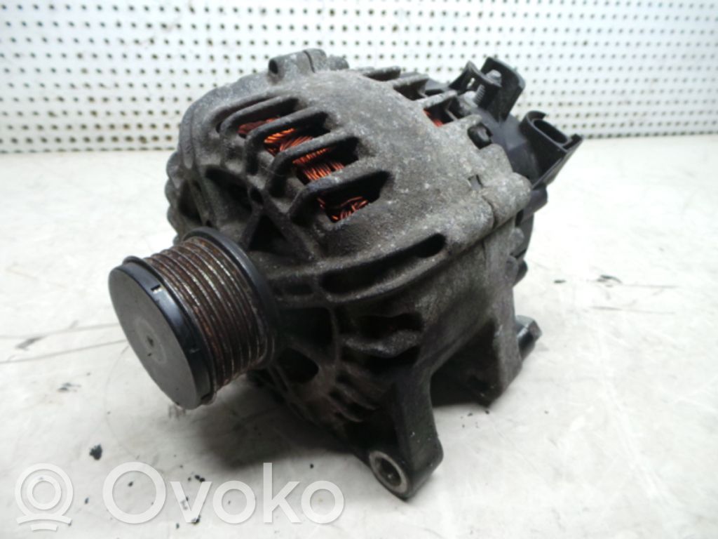 Generator/alternator   8V2110300AB,208034461,2543427A