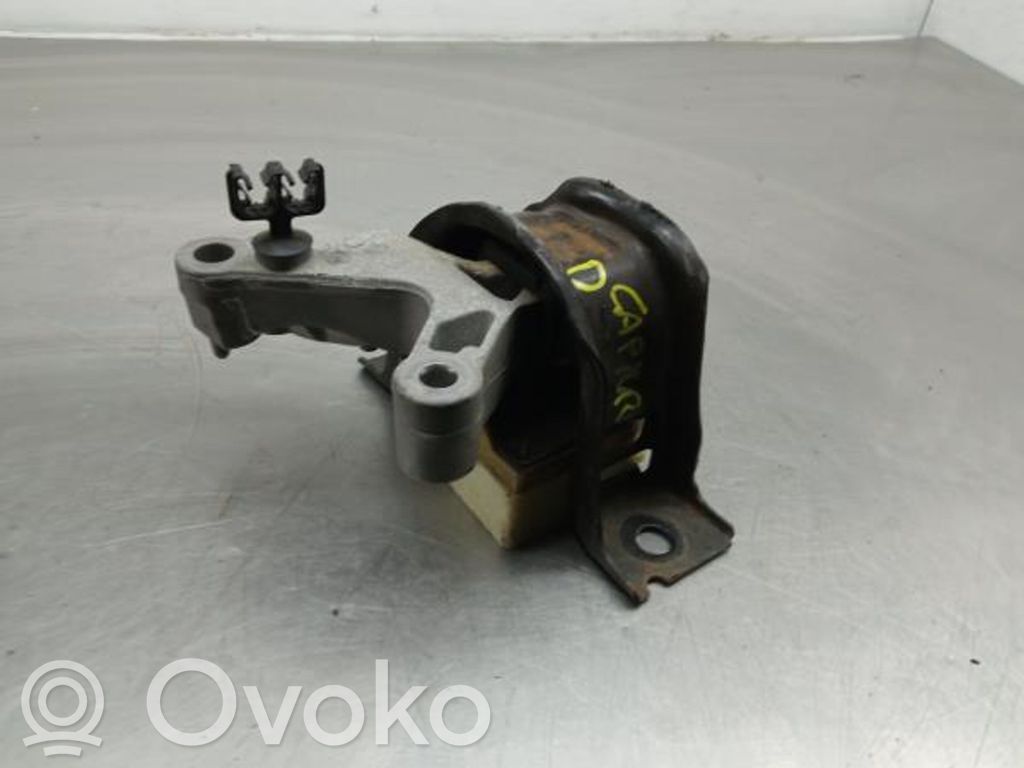Engine mount bracket   DIREITO