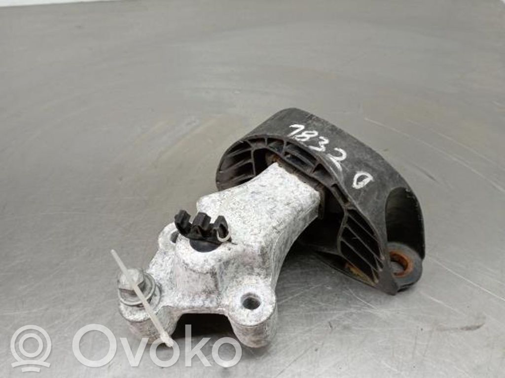 Engine mount bracket   112843505R,112105514R,DIREITO