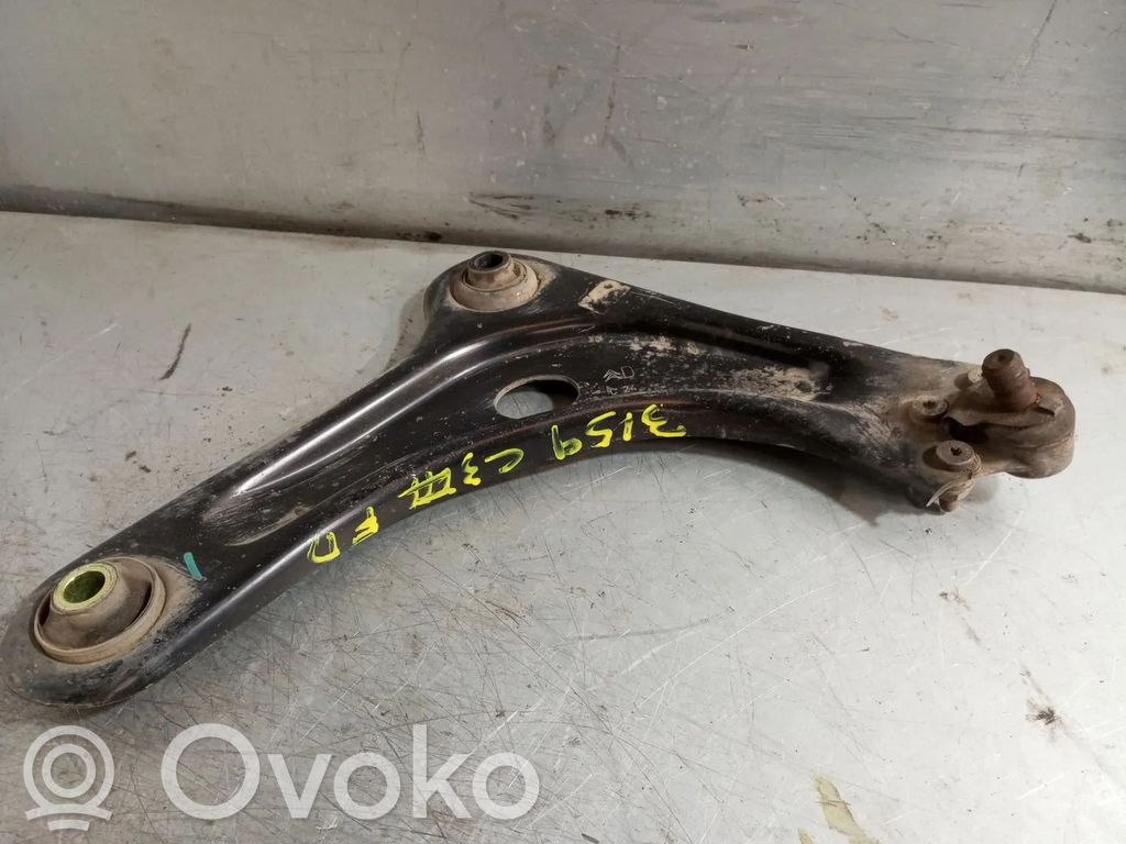 Citroen C3 Wahacz przedni 