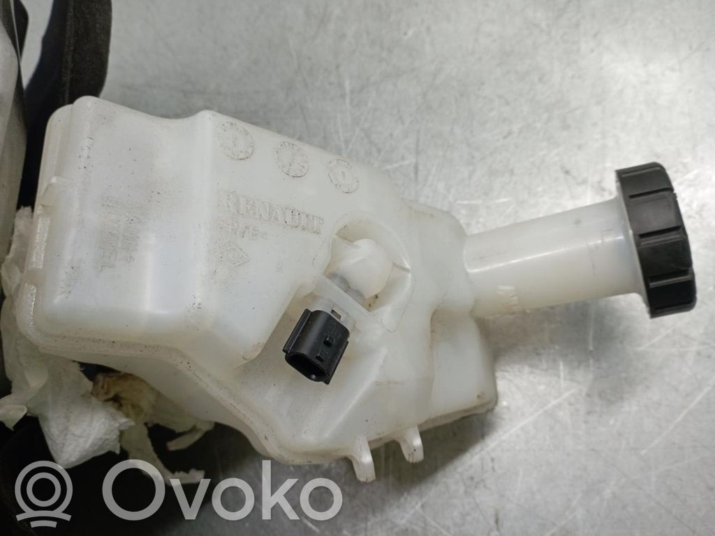 Renault Clio V Pääjarrusylinteri 