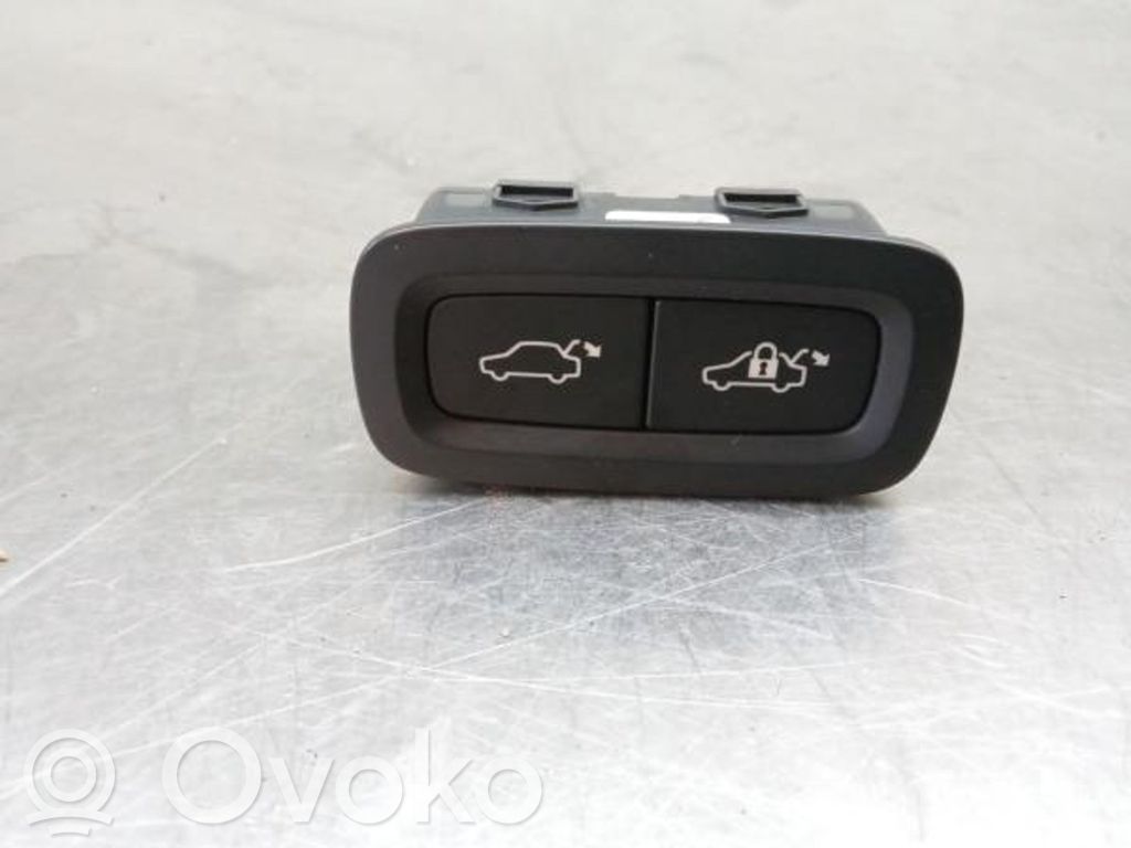 Volvo XC40 Interruptor de control multifunción 