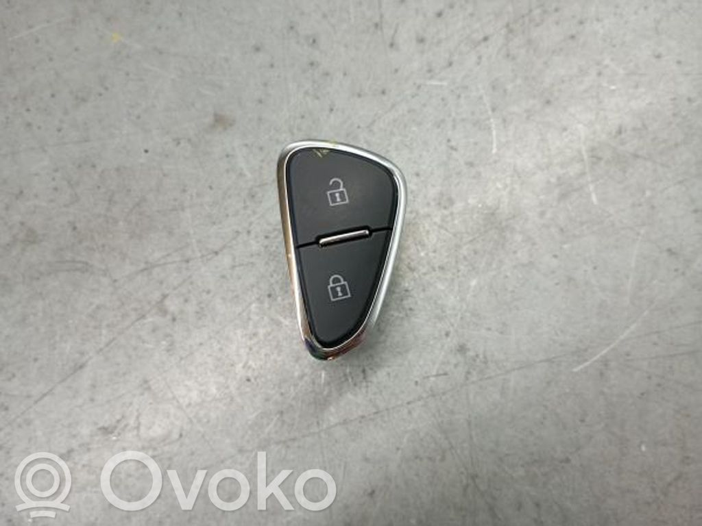 Opel Corsa E Comutator/buton multifuncțional 