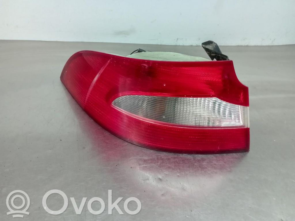 Skoda Superb B6 (3T) Lampă spate în capacul portbagajului