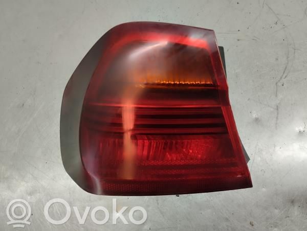 BMW 3 E90 E91 Lampă spate în capacul portbagajului 