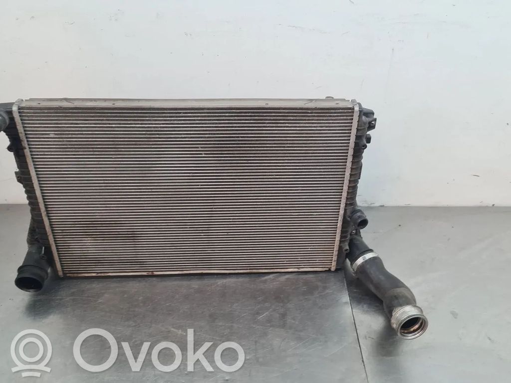 Volkswagen Jetta IV Set del radiatore 