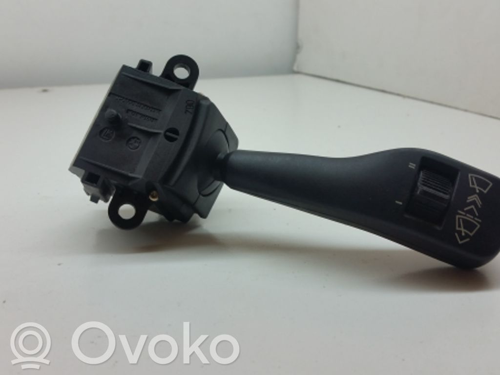 BMW 3 E46 Pyyhkimen nopeuden kytkin 
