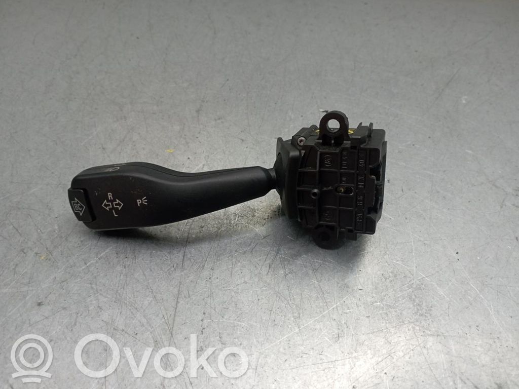 BMW X3 E83 Leva/interruttore dell’indicatore di direzione e tergicristallo