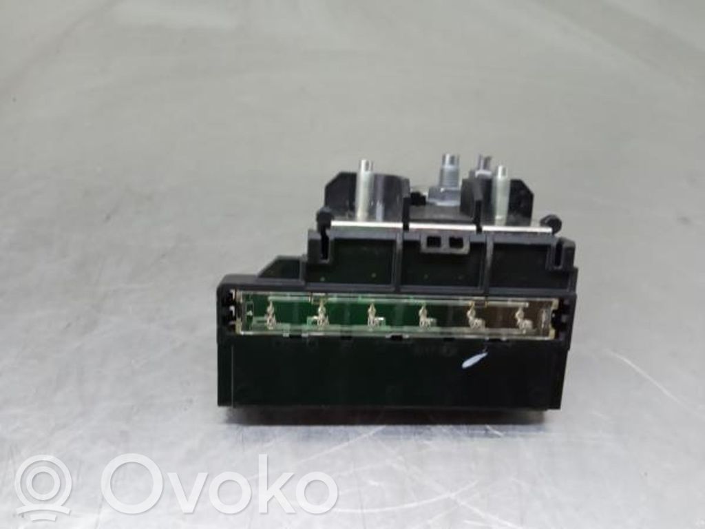 Batterie-Steuermodul   R8ENTF803,BORNEPOSITIVO